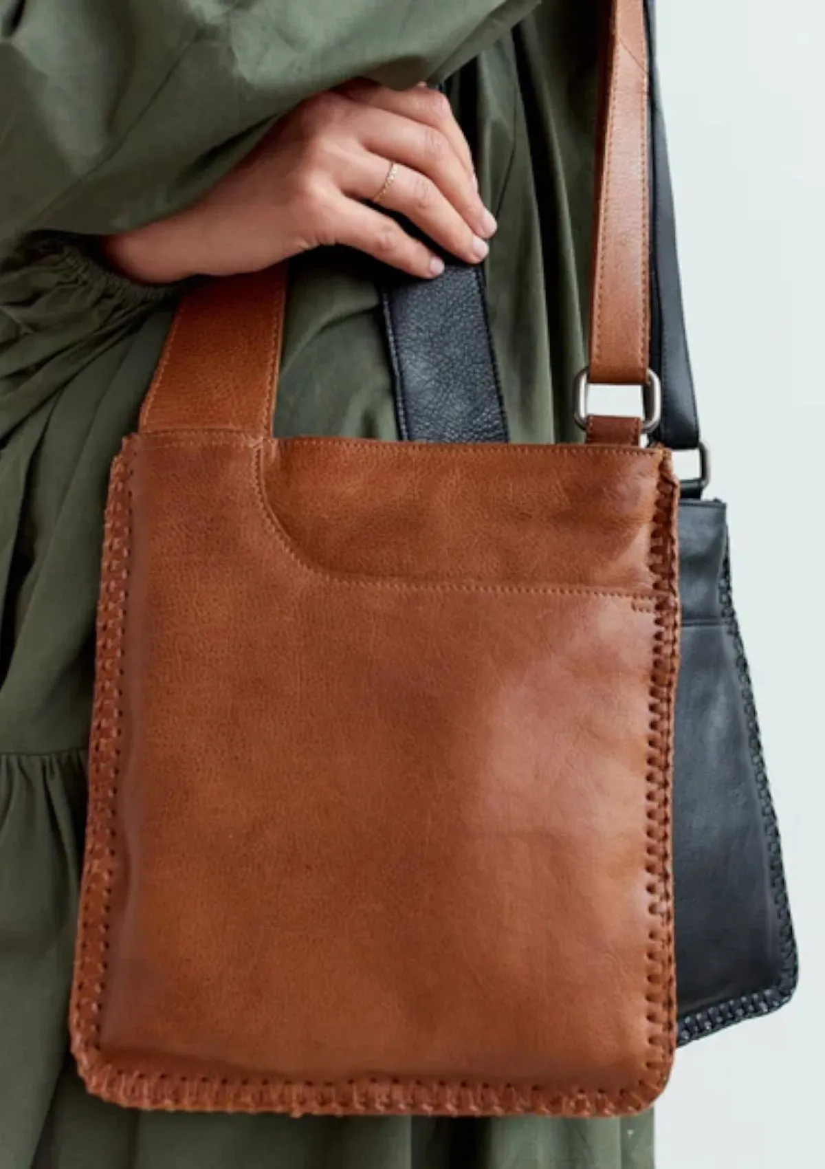 Brynn Leather Crossbody Bag - Black