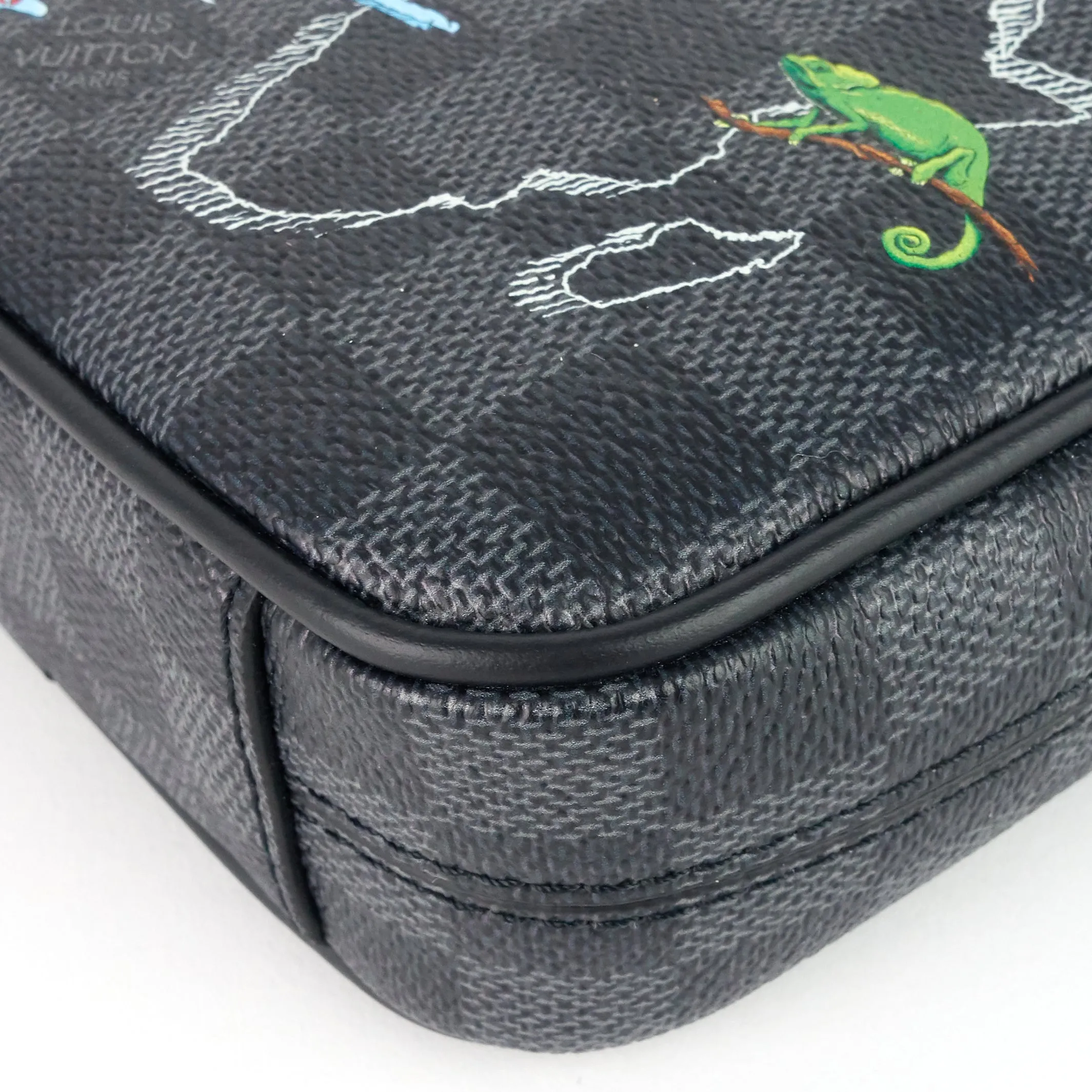 Danube Slim PM World Map Damier Graphite Canvas Messenger Bag