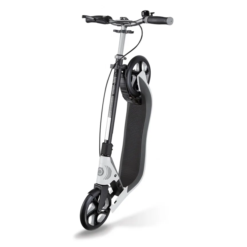 Globber One NL 205 Deluxe Scooter