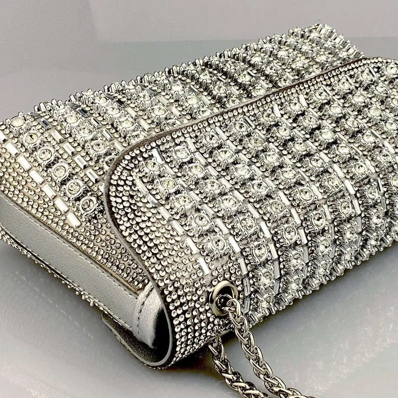 Grace | Luxurious Clutch Bag with Gold Accents for Elegant Evenings