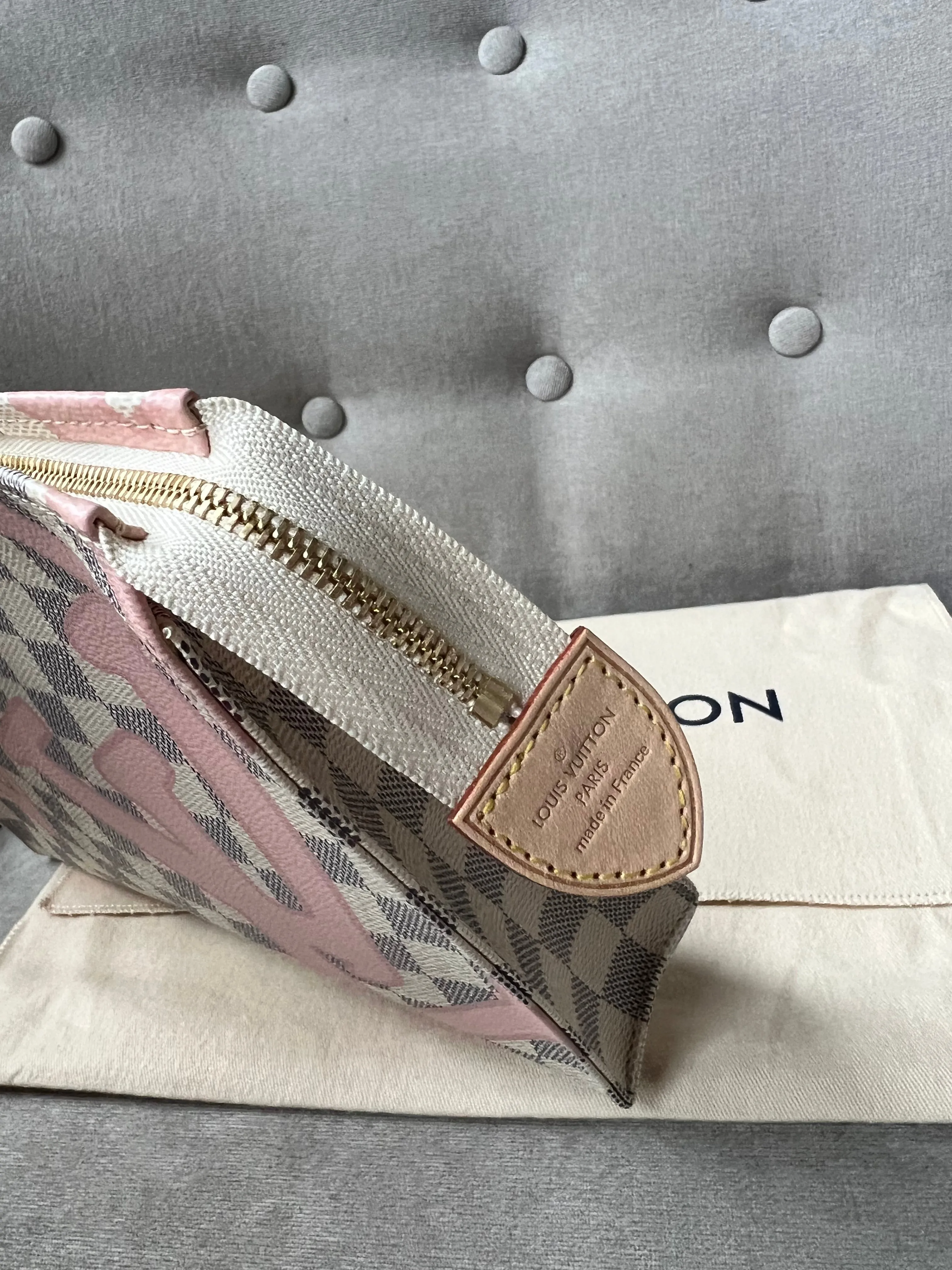 Louis Vuitton Toiletry Pouch 26 Damier Azur Tahitienne