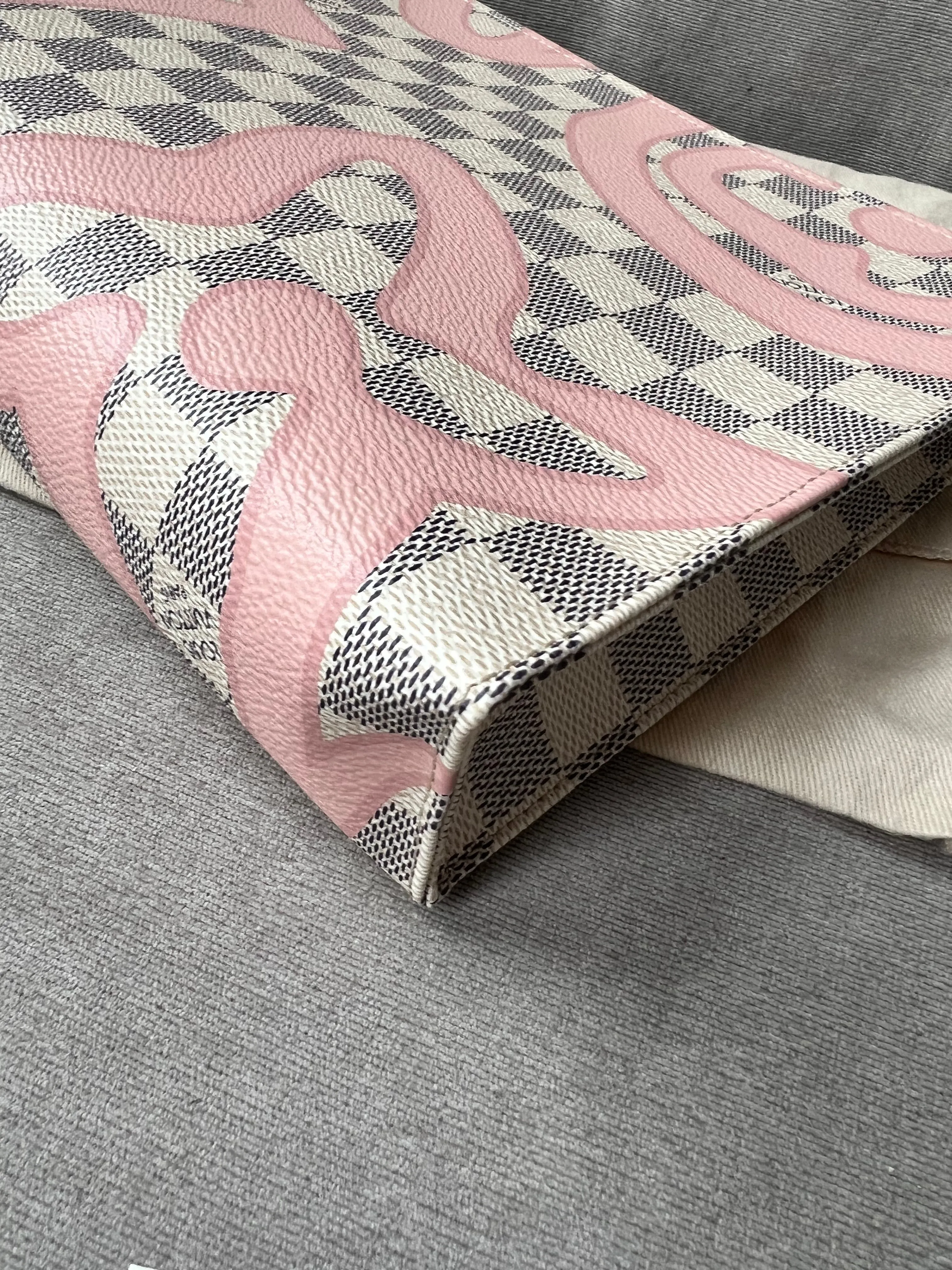 Louis Vuitton Toiletry Pouch 26 Damier Azur Tahitienne