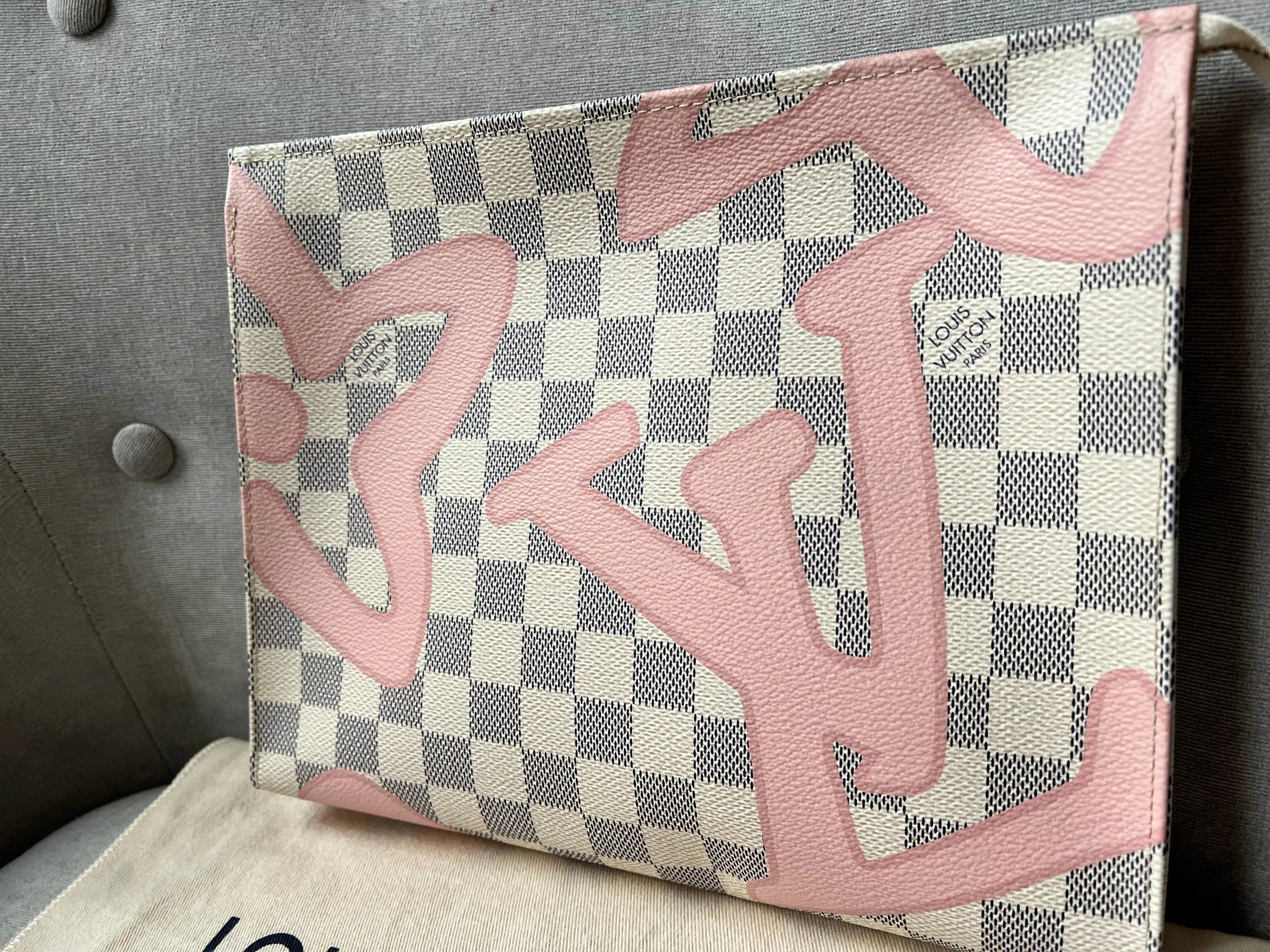Louis Vuitton Toiletry Pouch 26 Damier Azur Tahitienne