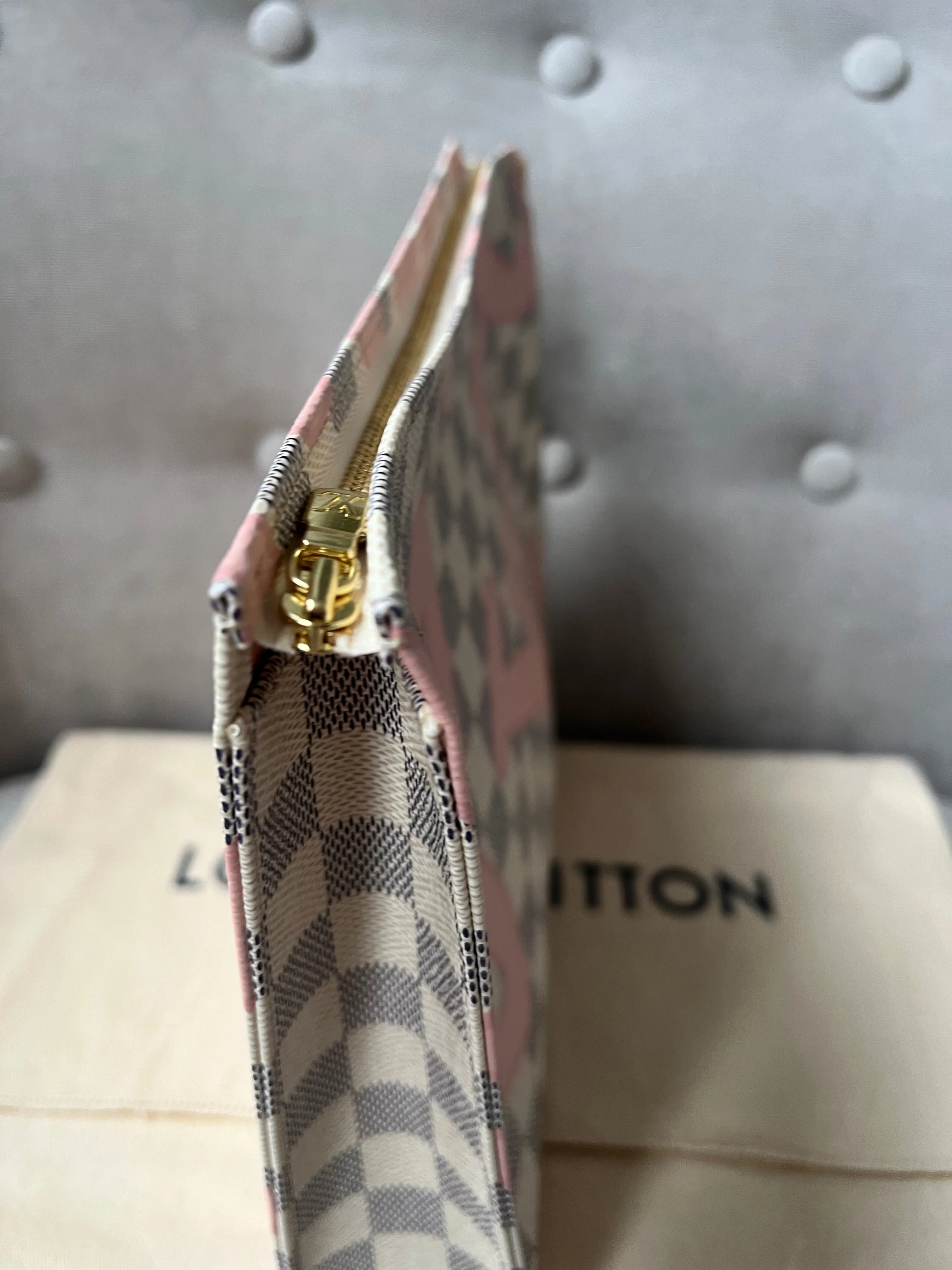 Louis Vuitton Toiletry Pouch 26 Damier Azur Tahitienne