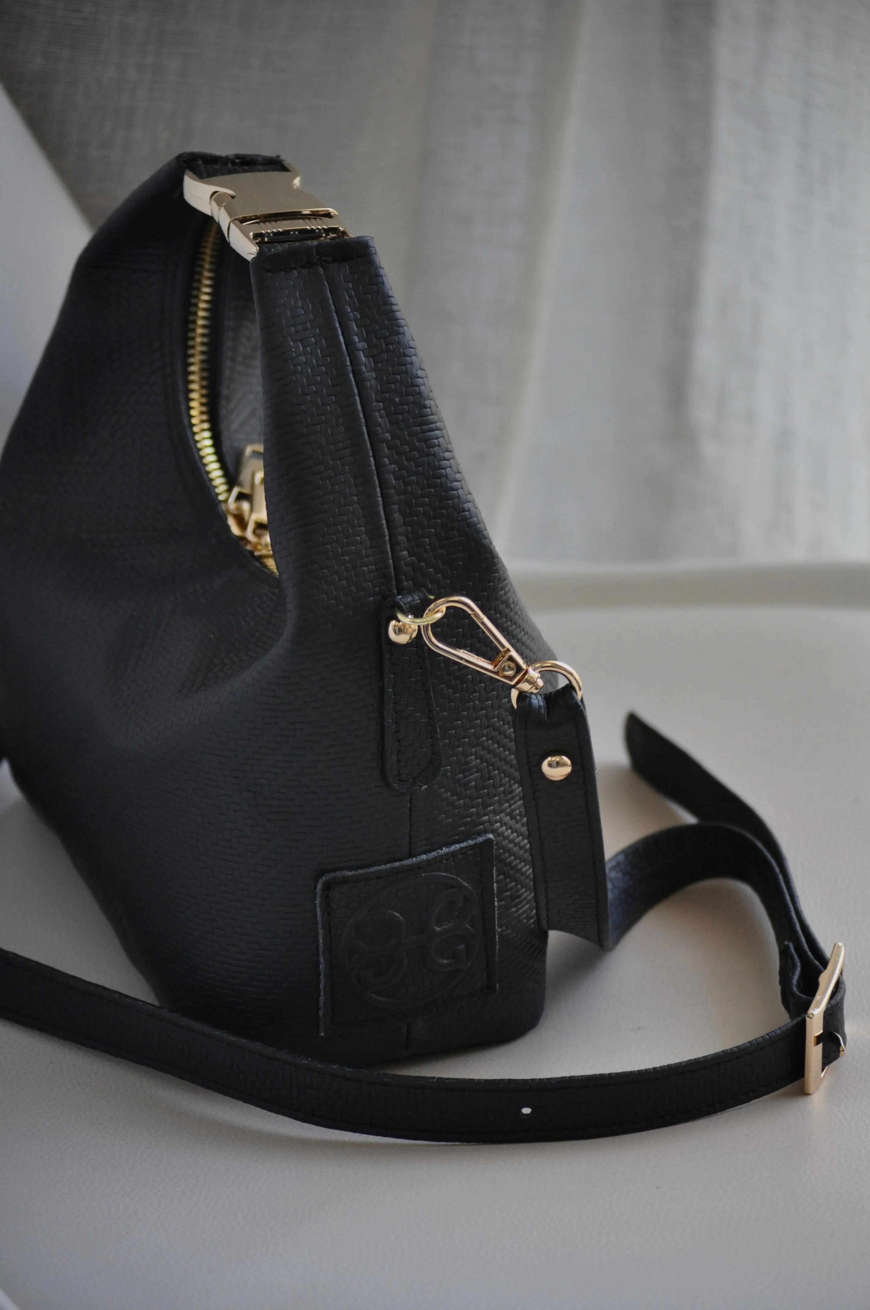 Maggie Leather Handbag - Black Textured