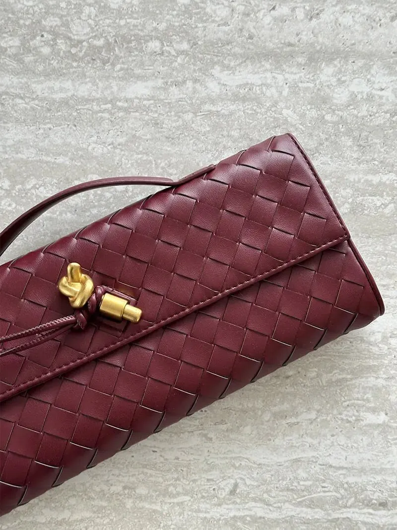 The Amy Luxury Handbag – The Must-Have Accessory for 2025