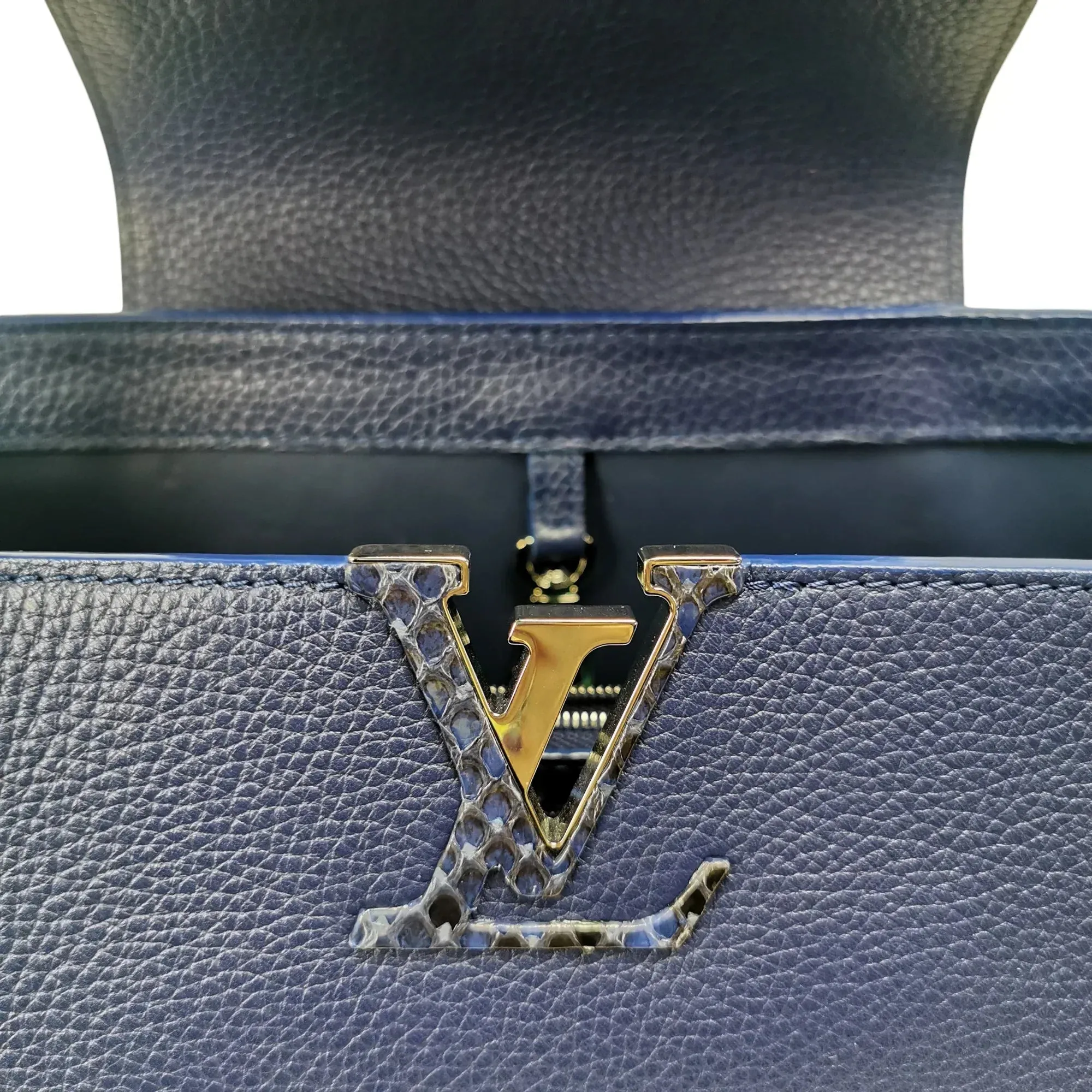 Trendy Inspired Louis Vuitton Capucines Mm Exotic Blue Taurillon