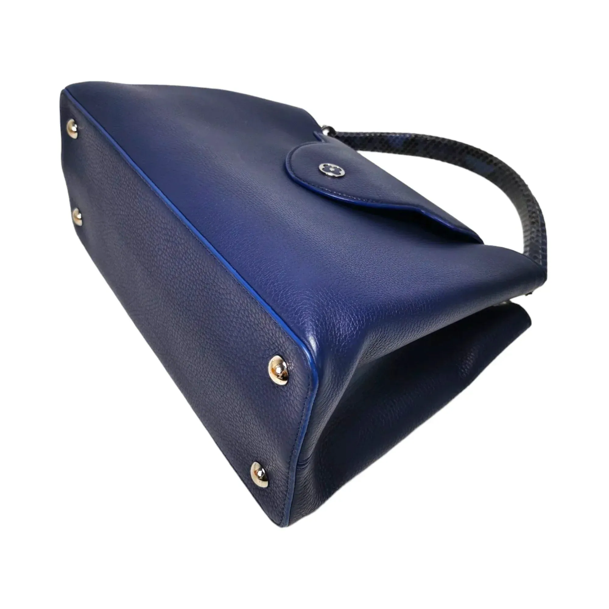 Trendy Inspired Louis Vuitton Capucines Mm Exotic Blue Taurillon